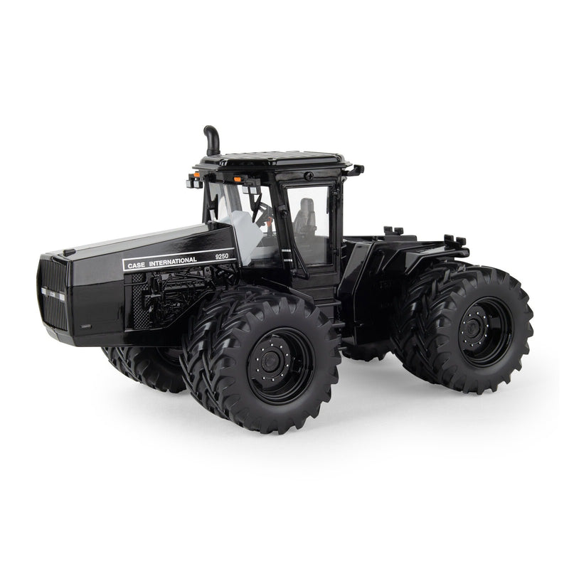 (B&D) Chase Unit ~ 1/32 Case IH 9250 Tractor, 2025 National Farm Toy Museum Select Series - Damaged Box