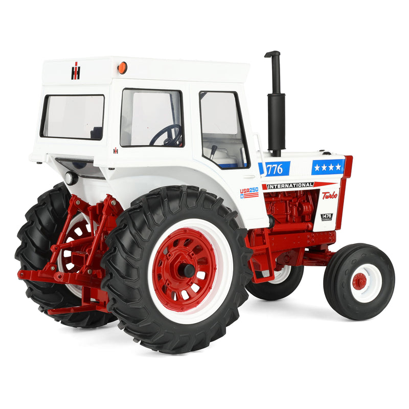 1/16 International Harvester 1476 Stars & Stripes 1776 Tractor by ERTL, USA 250