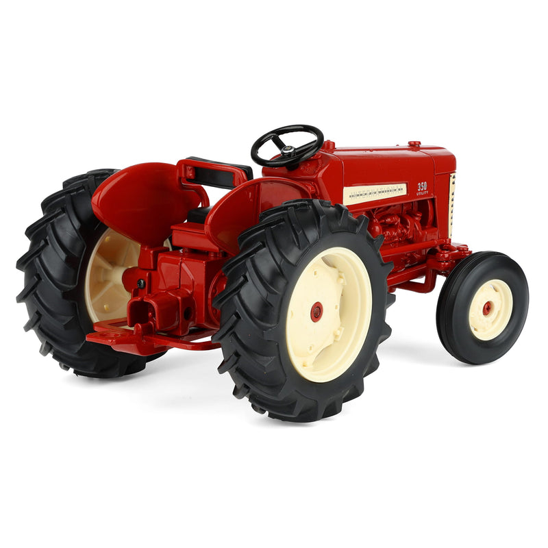 1/16 International Harvester 350 Utility Tractor with Wide Front by ERTL