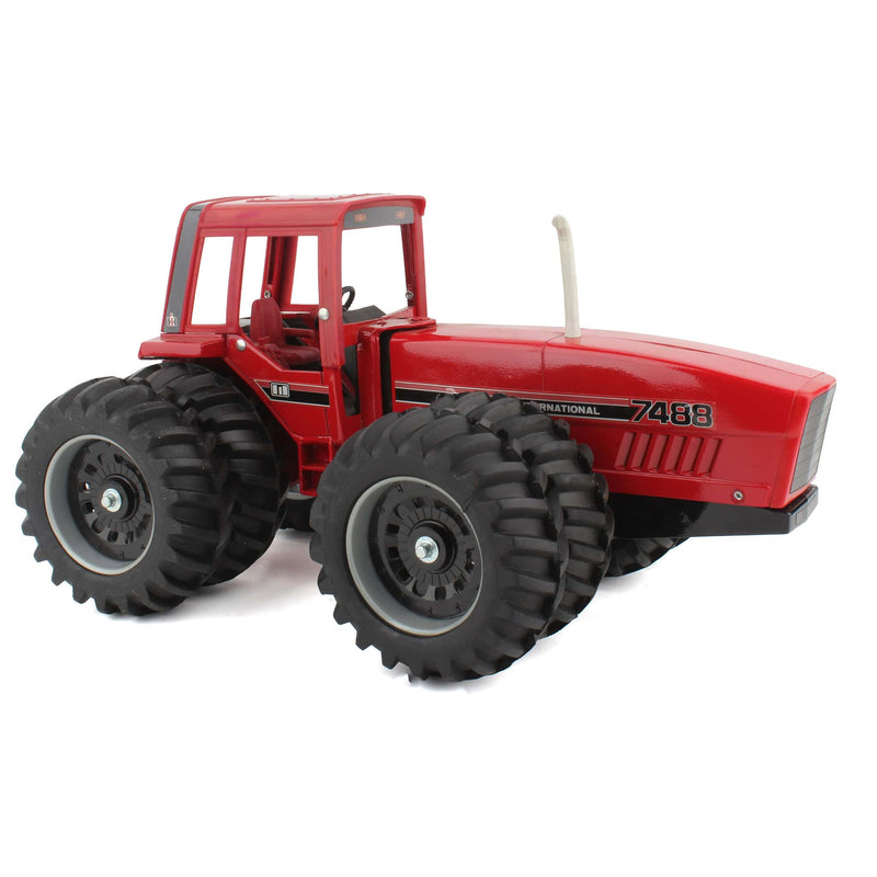 1/16 International Harvester 7488 2+2 Tractor with Duals by ERTL, Dealer Edition