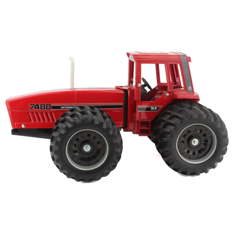 1/16 International Harvester 7488 2+2 Tractor with Duals by ERTL, Dealer Edition