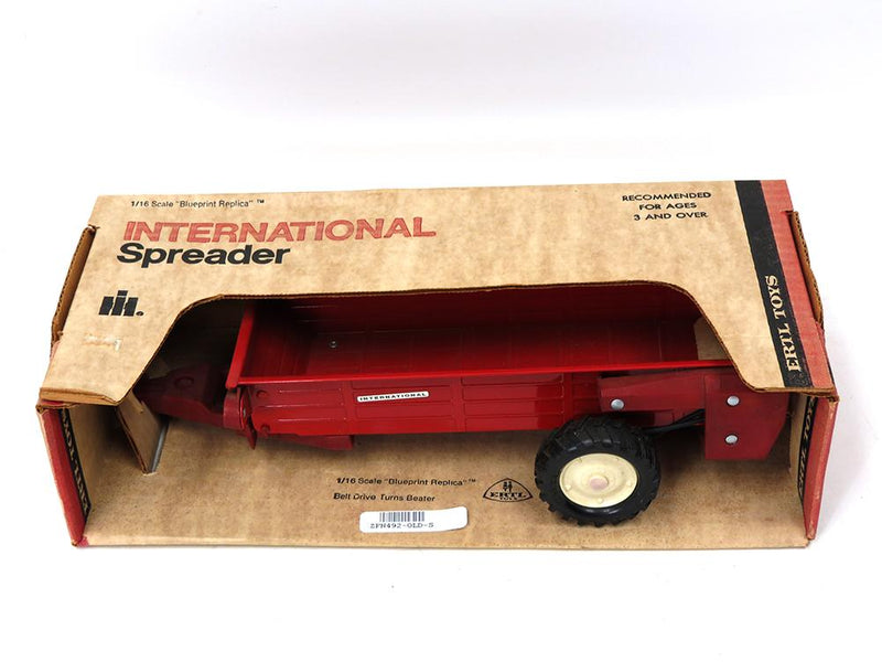 (B&D) 1/16 Red International Manure Spreader - Damaged Item