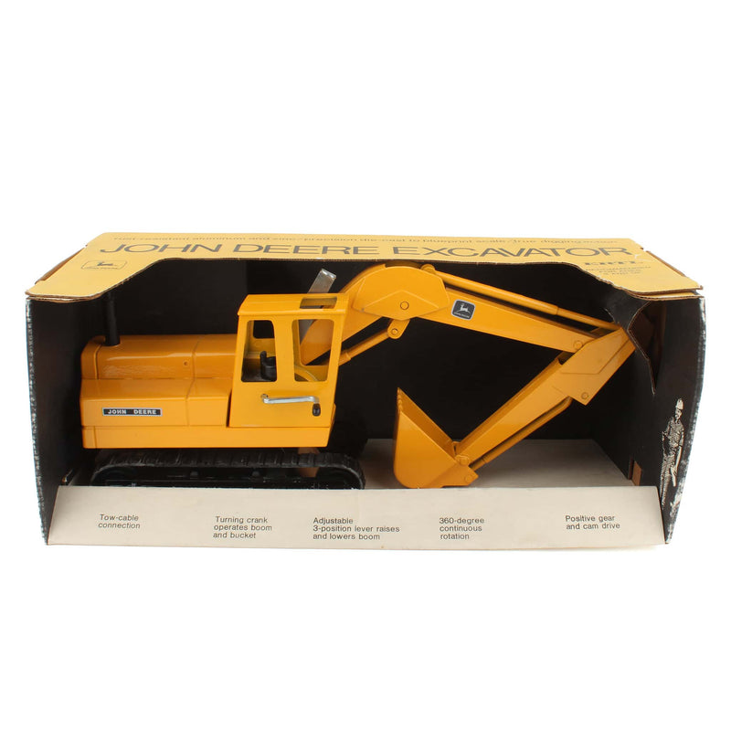 1/16 John Deere Excavator, Made in the 1970s by ERTL