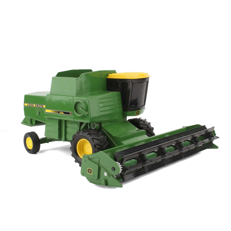 1/24 John Deere Titan Combine with Grain Header - LOOSE