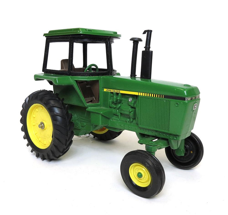 1/16 John Deere (4450) Tractor with Cab, No Model Designation by ERTL - LOOSE