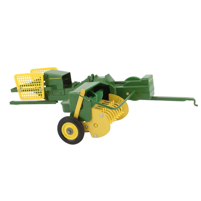 1/16 John Deere 24T Diecast Baler, Made by ERTL in 1960s in Ice Cream Box