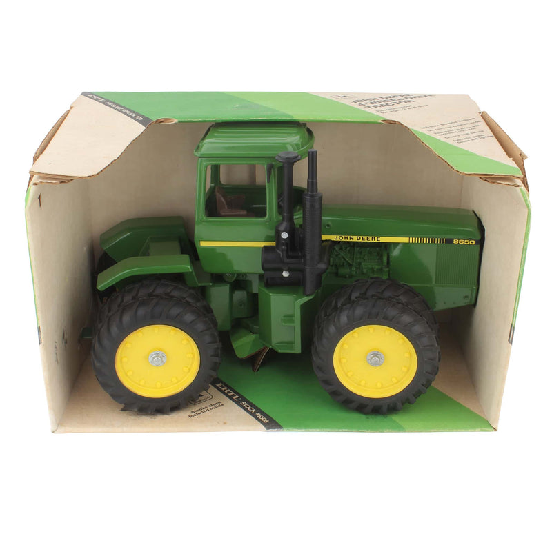 1/16 John Deere 8650 4-Wheel Drive Articulating Tractor with Duals and # Decal by ERTL