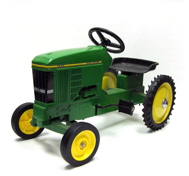 John Deere 7600 Wide Front Pedal Tractor by ERTL