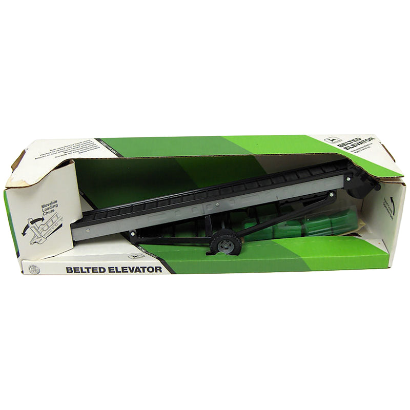 1/16 John Deere Elevator with 4 Bales, First Release by ERTL