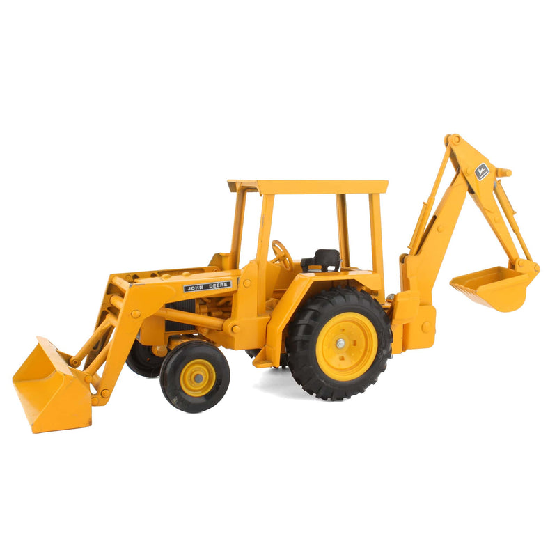 (B&D) 1/16 John Deere Tractor with Backhoe and Loader - Damaged Item, LOOSE