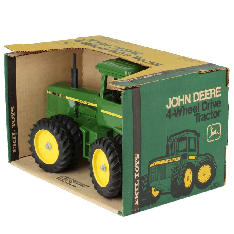 1/16 John Deere 8640 4WD with Duals and 50 Series Cab by ERTL