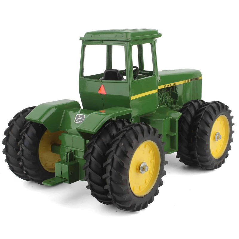 1/16 John Deere 8640 4-Wheel Drive Tractor with Duals by ERTL - LOOSE