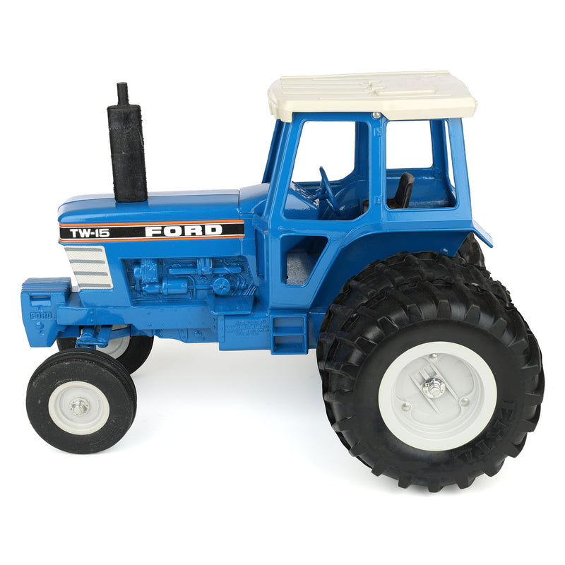 1/12 Ford TW-15 Tractor with Rear Duals by ERTL