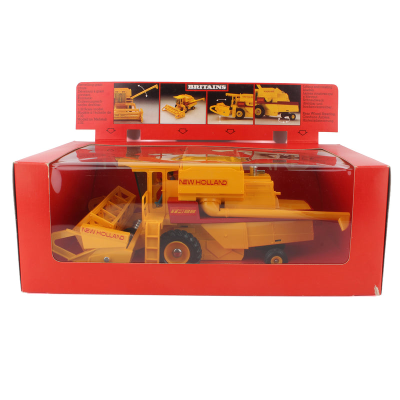 1/32 New Holland TR85 Combine with Grain Head by Britains