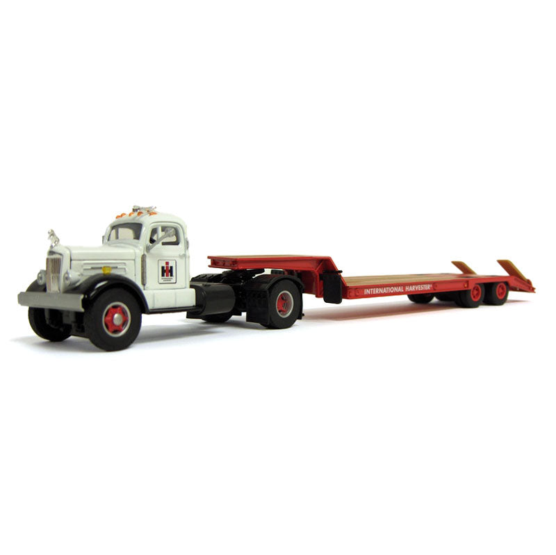 1/50 IH White WC22 Semi with Lowboy Trailer