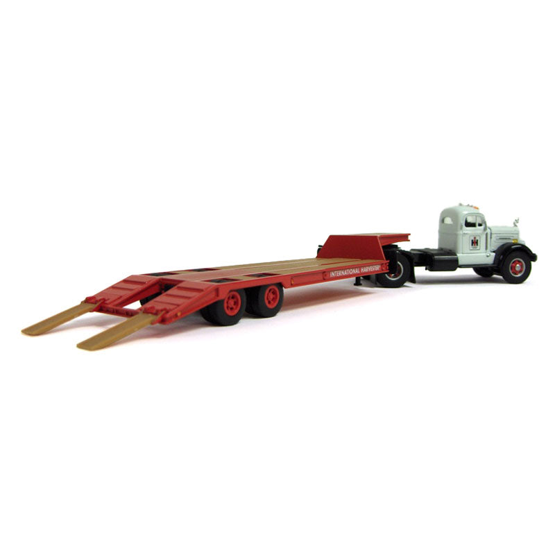 1/50 IH White WC22 Semi with Lowboy Trailer