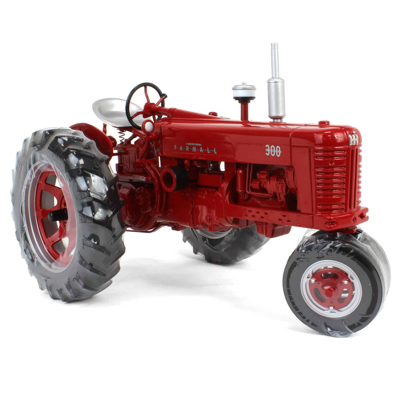 1/16 IH Farmall 300 Gas Tractor with Narrow Front