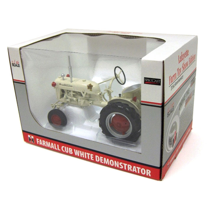 1/16 IH Farmall Cub Tractor White Demonstrator, 2009 Lafayette Farm Toy Show