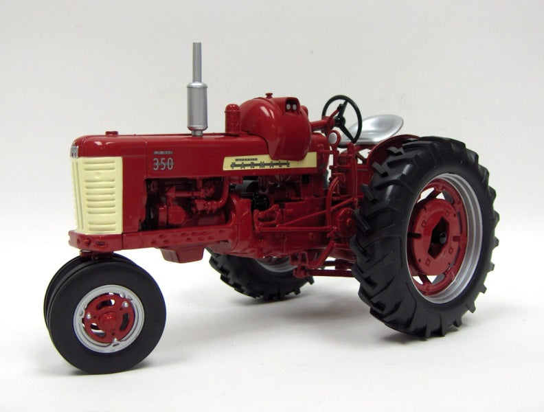 (B&D) 1/16th High Detail IH Farmall 350 LP Gas Narrow - Damaged Box