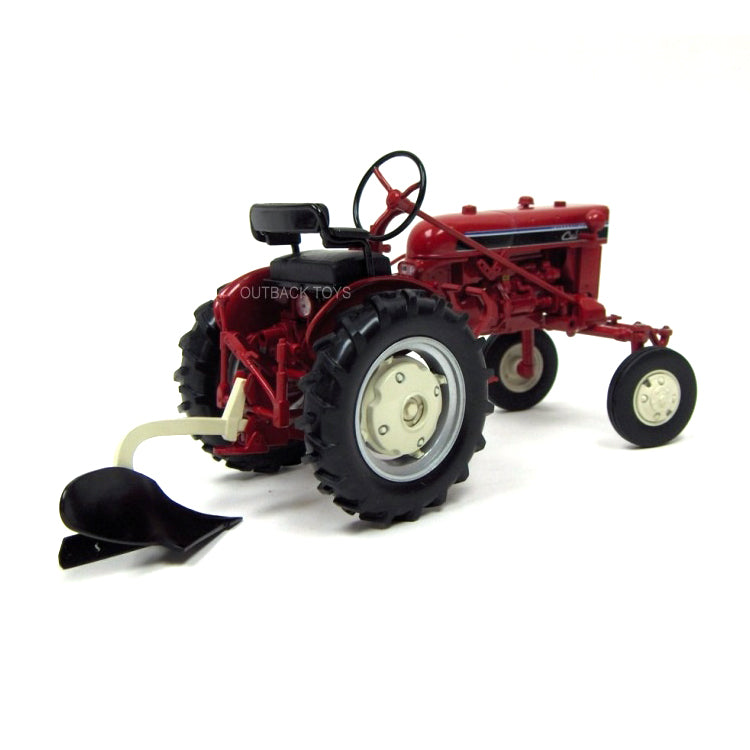 1/16 IH Farmall Cub Tractor with Fast Hitch 1 Bottom Plow, 2010 Lafayette Farm Toy Show