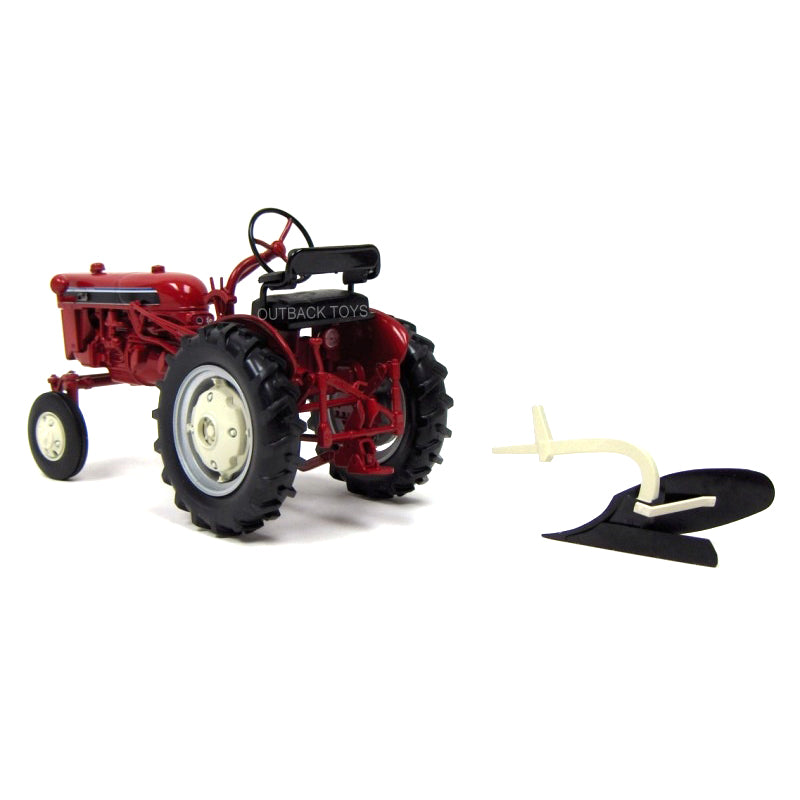 1/16 IH Farmall Cub Tractor with Fast Hitch 1 Bottom Plow, 2010 Lafayette Farm Toy Show