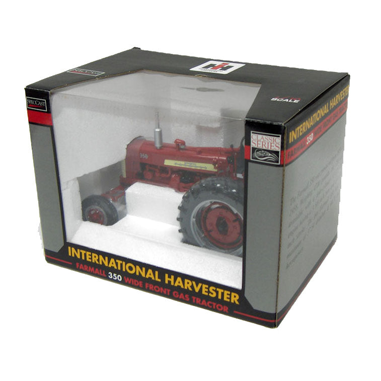 (B&D) 1/16 International Harvester Farmall 350 Gas Tractor with Wide Front by SpecCast - Box Damage