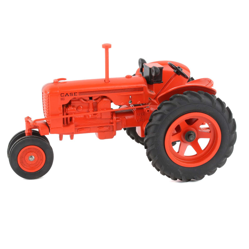 (B&D) 1/16 Case DC Tractor with Narrow Front & Rubber Tires by SpecCast - Damaged Item