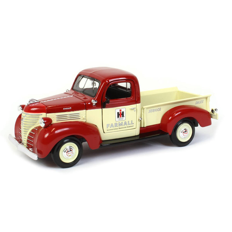 (B&D) 1/24 1941 Plymouth International Harvester Farmall Logo Pickup - Damaged Item