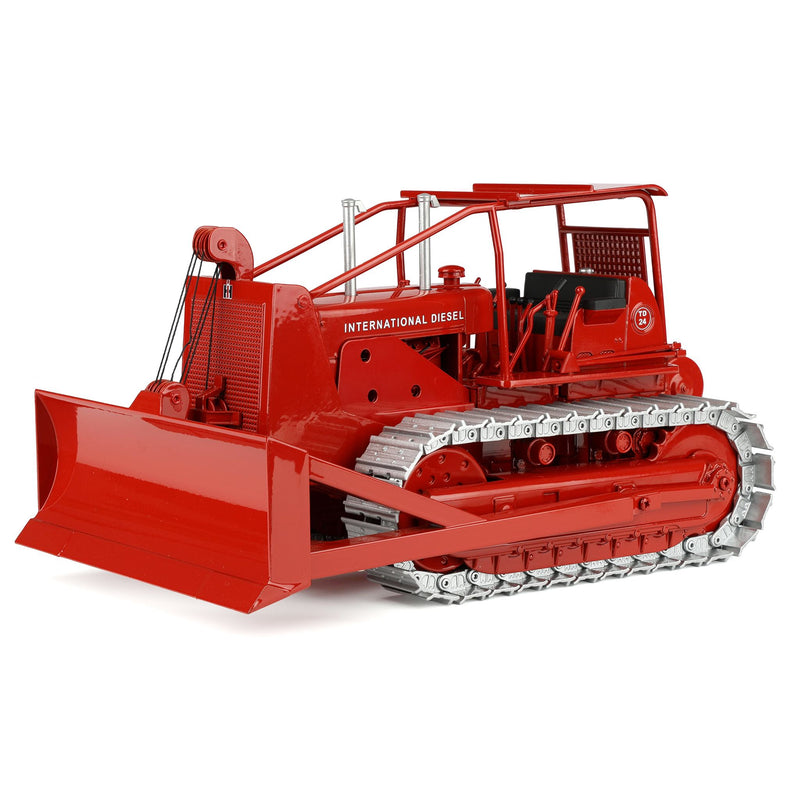 1/25 International TD 24 Crawler with ROPS by SpecCast