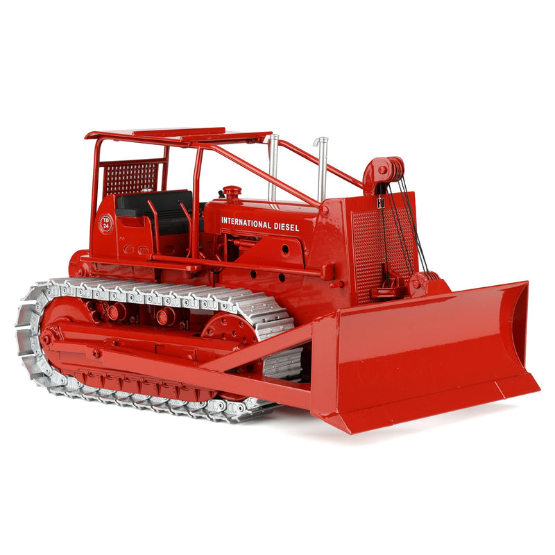 1/25 International TD 24 Crawler with ROPS by SpecCast