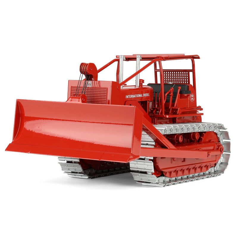 1/25 International TD 24 Crawler with ROPS by SpecCast