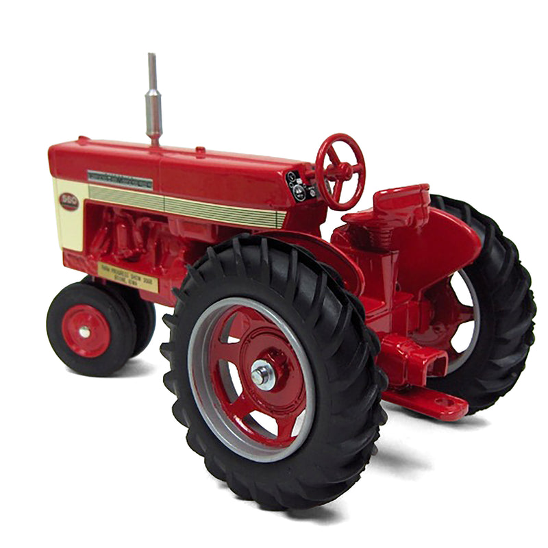 1/16 IH Farmall 560 Tractor with Narrow Front by Scale Models, 2008 Farm Progress Show Edition