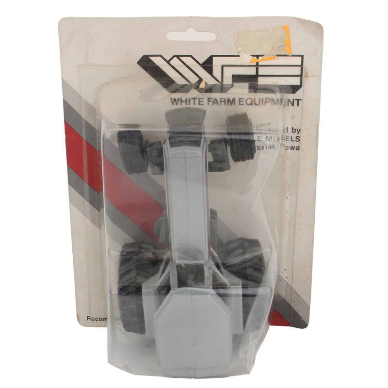 (B&D) 1/32 White 2-155 Tractor with Large Singles and 2WD by Scale Models - Damaged Item