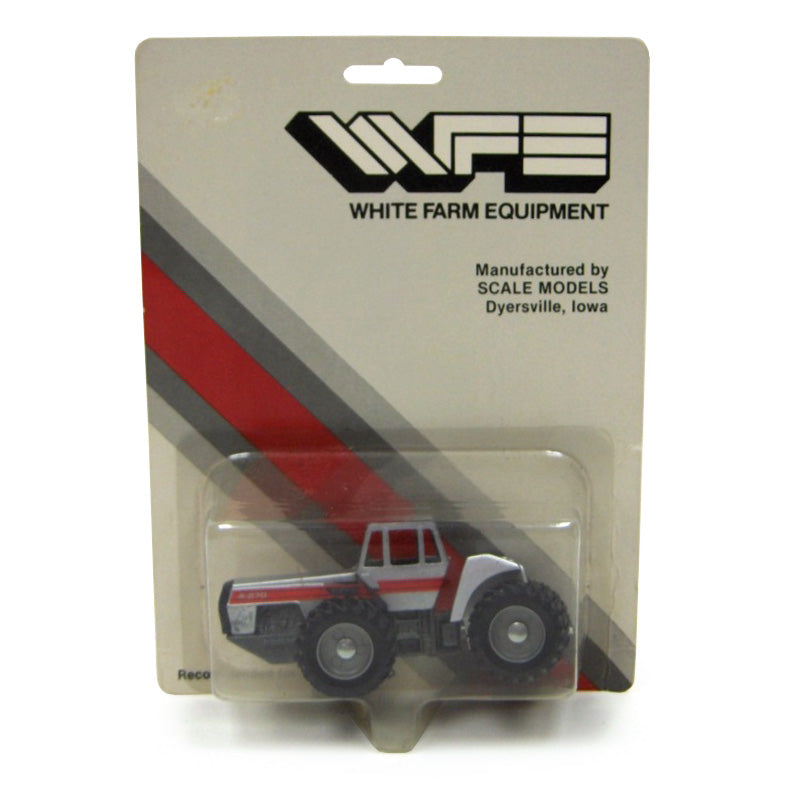 1/64 White 4-270 4WD with Duals
