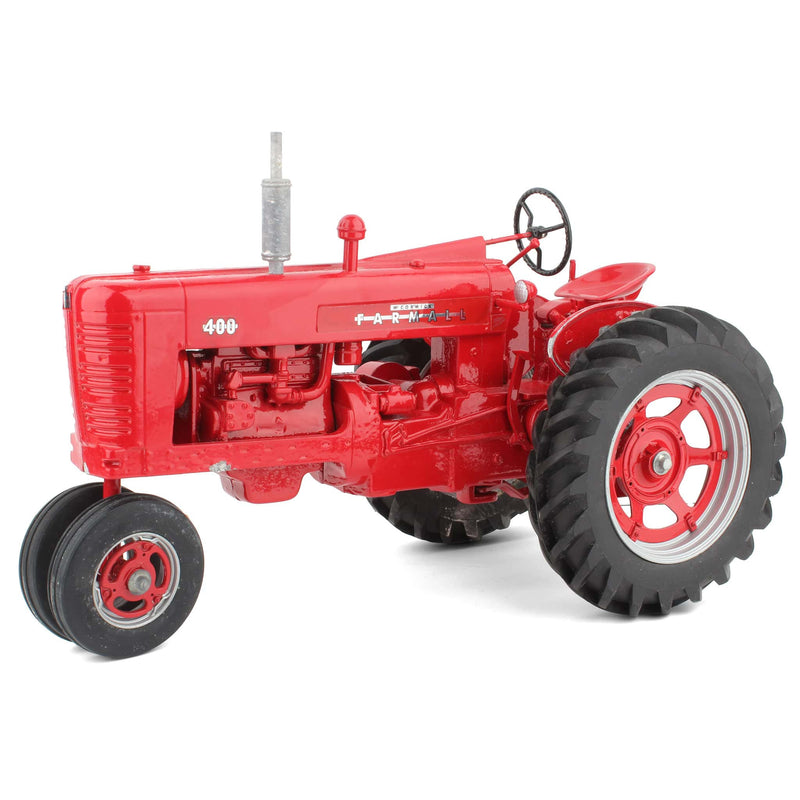 1/8 International Harvester Farmall 400 Narrow Collector Edition, Made in the USA by Scale Models - Damaged Item, LOOSE