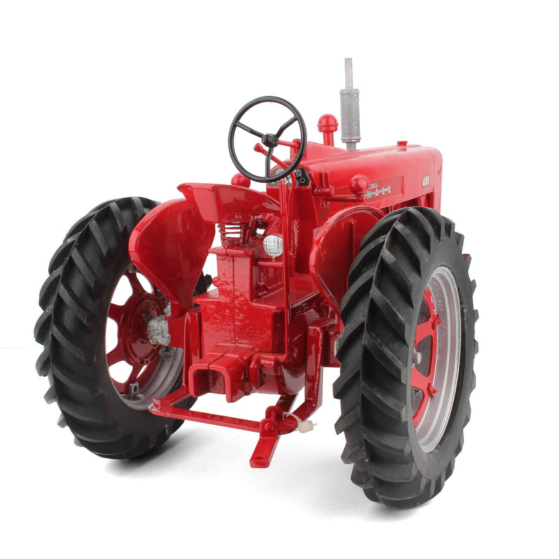 1/8 International Harvester Farmall 400 Narrow Collector Edition, Made in the USA by Scale Models - Damaged Item, LOOSE
