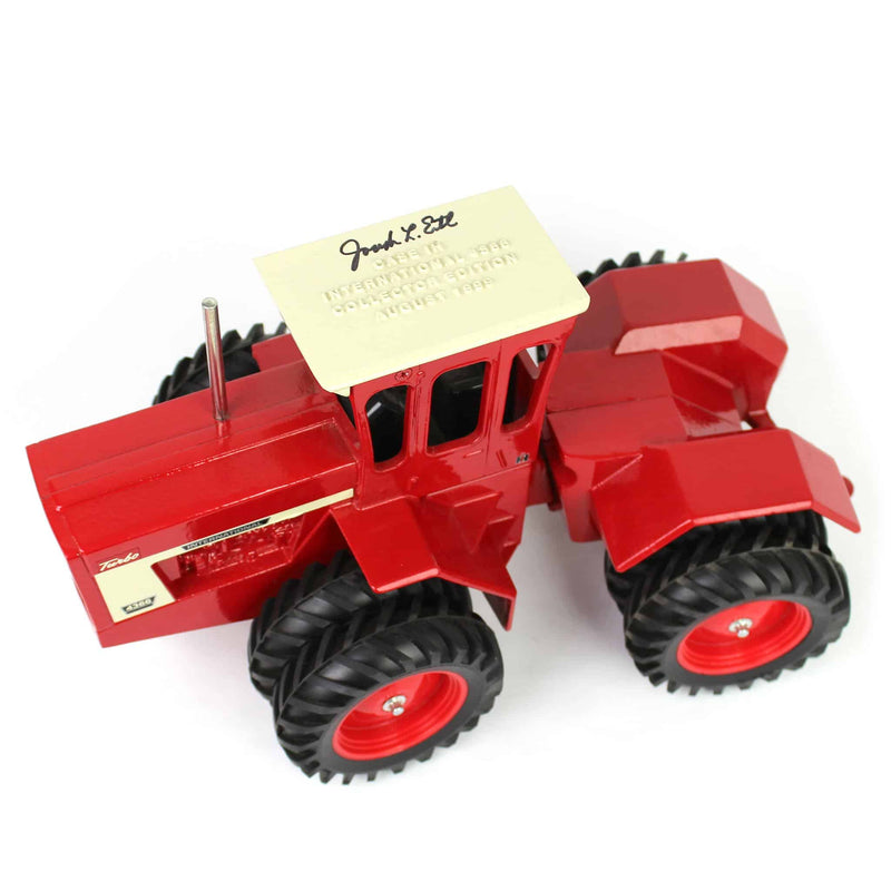 (B&D) 1/16 International Harvester 4366 Four Wheel Drive with Duals, Signed by Scale Models - Loose, No Box